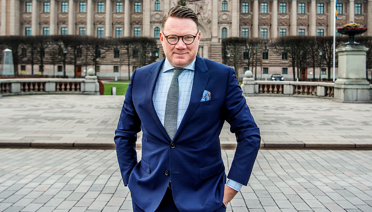 Niklas Svensson forfattare_L &#8211; Image Hero